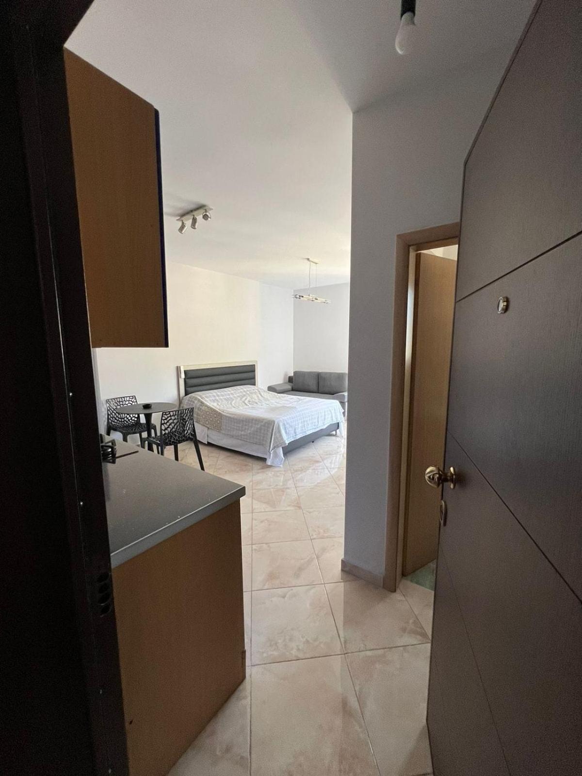Vlorë Cozy Apartments Near The Sea מראה חיצוני תמונה